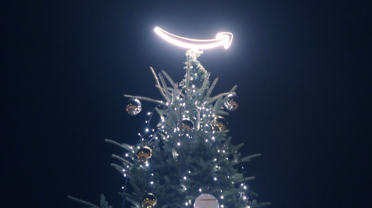 Amazon Christmas Village EN